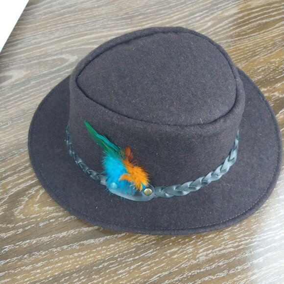 Traditional Bavarian Hat Grey Oktoberfest Costumes - Picture 6 of 8